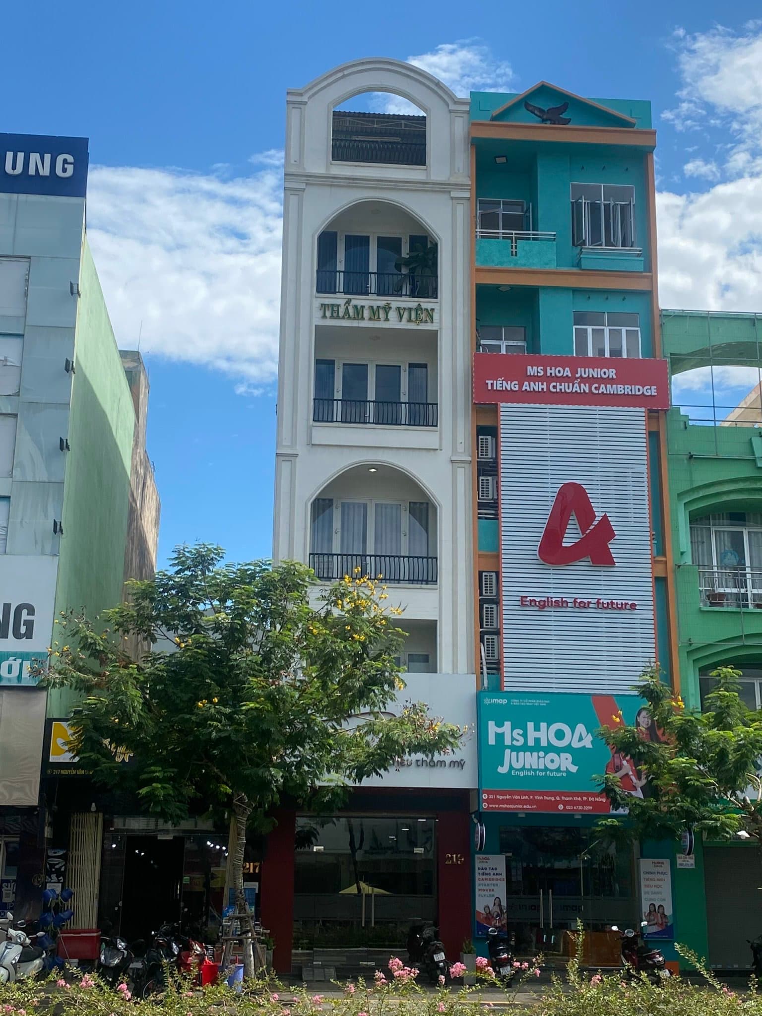 Nhà 5 tầng có thang máy, diện tích 100m2, phù hợp ở và kinh doanh