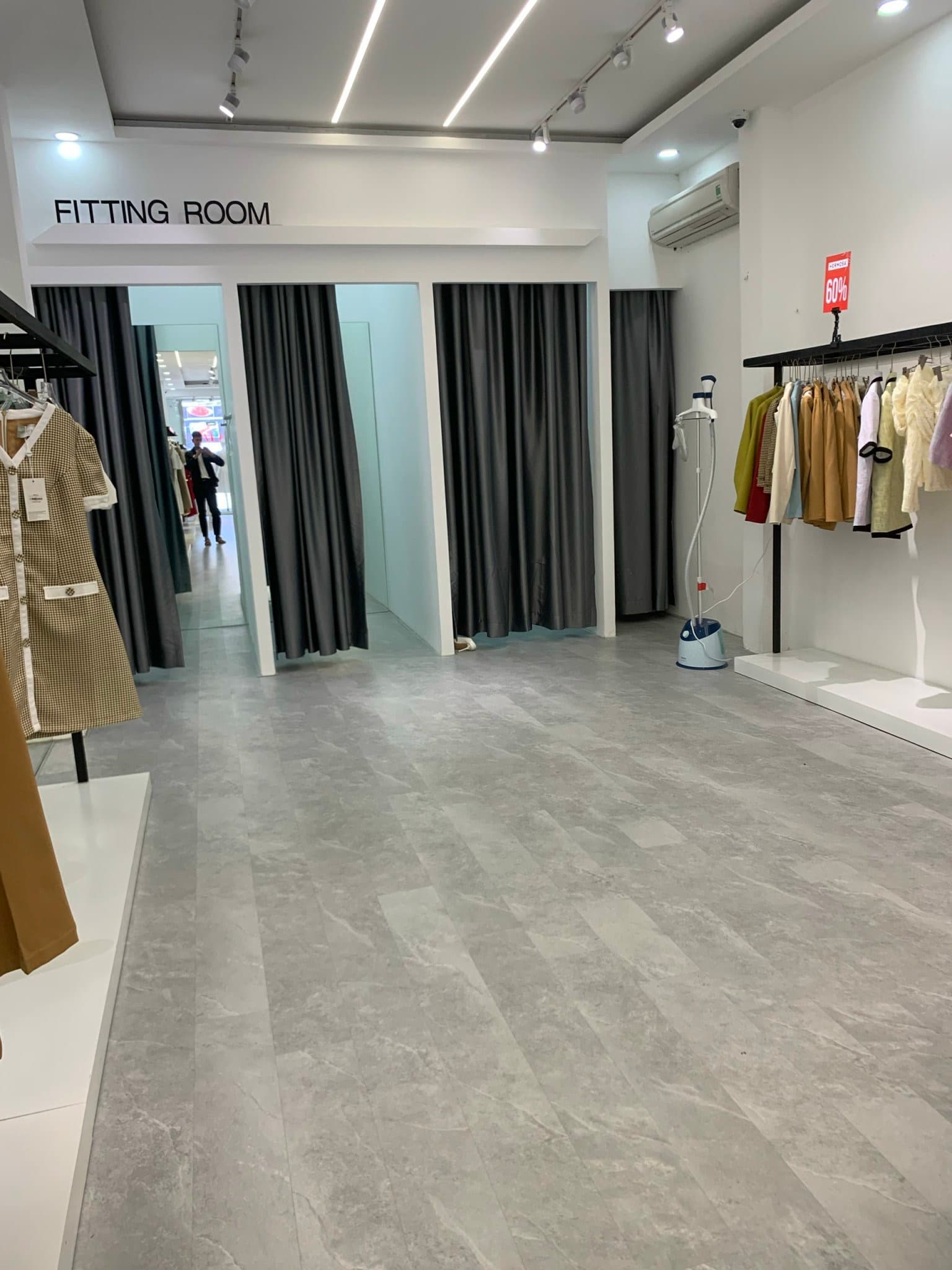 Nhà nguyên căn nguyễn văn linh 4 tầng cầu thang giữa, diện tích 4.5x25m,  phu hop  kinh doanh