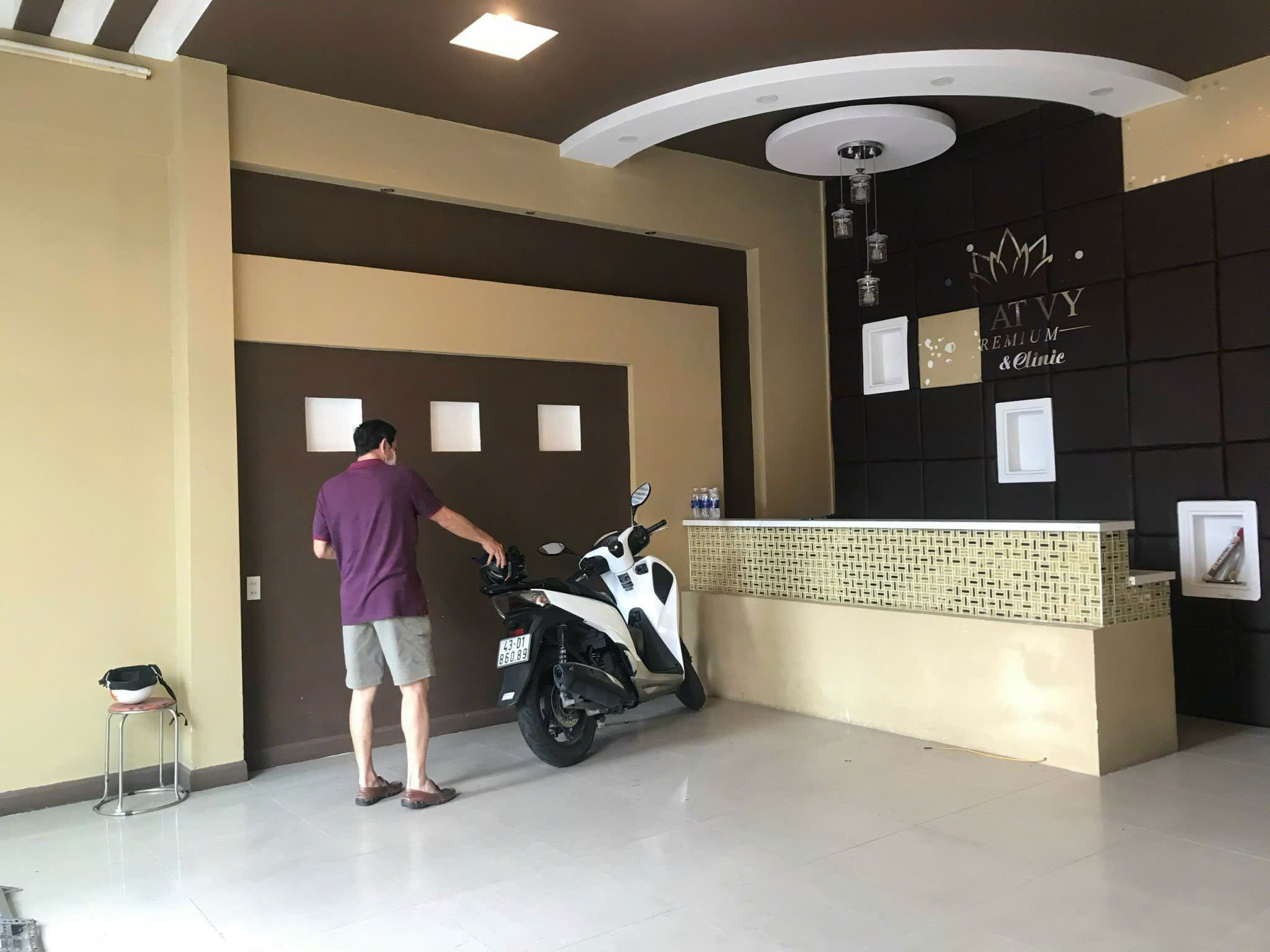 Nhà nguyên căn 3 tầng đường Trần Bình Trọng 