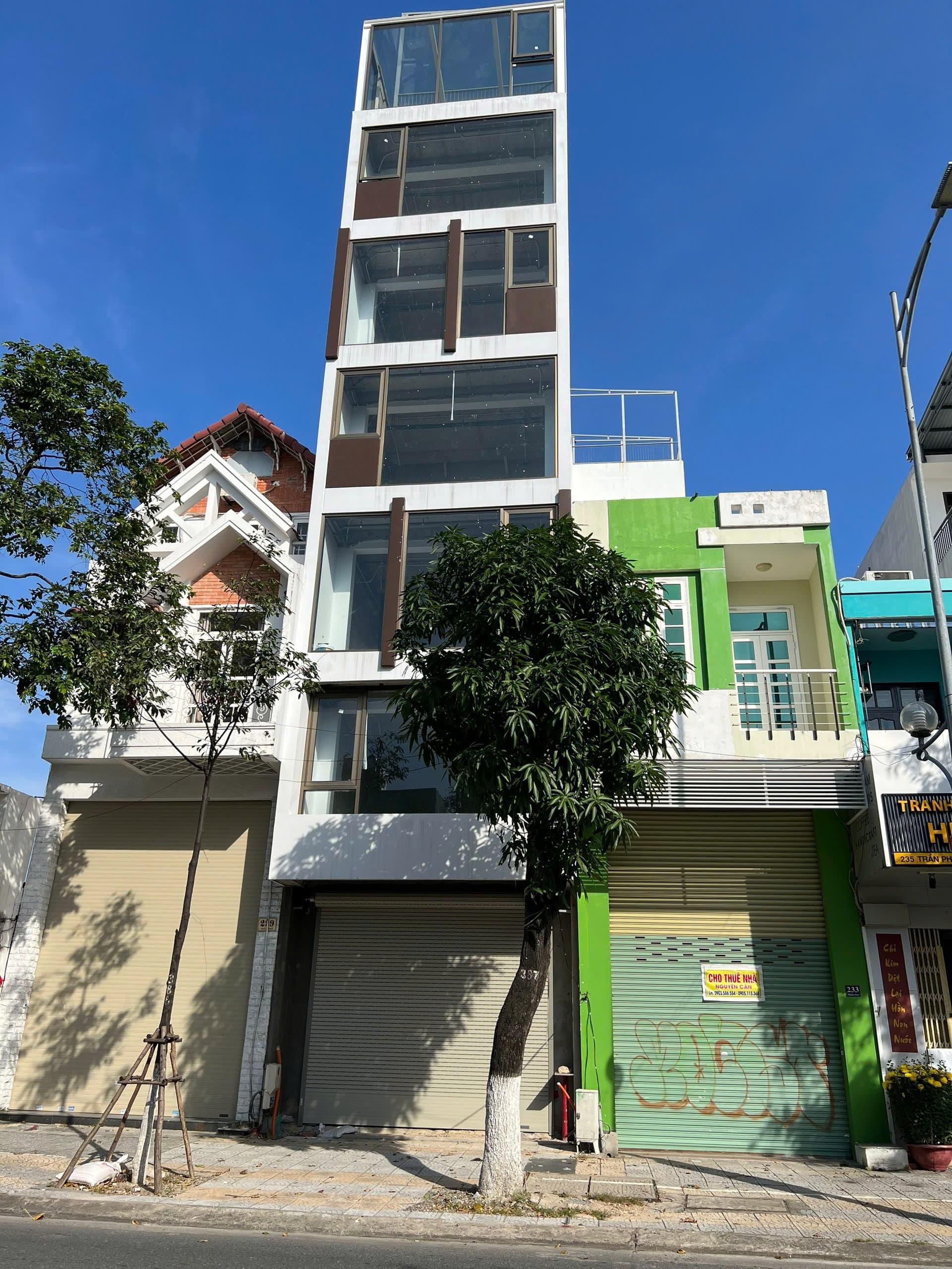 Nhà 6 tầng có thang máy, diện tích 120m2 nở hậu, phù hợp làm văn phòng hoặc kinh doanh