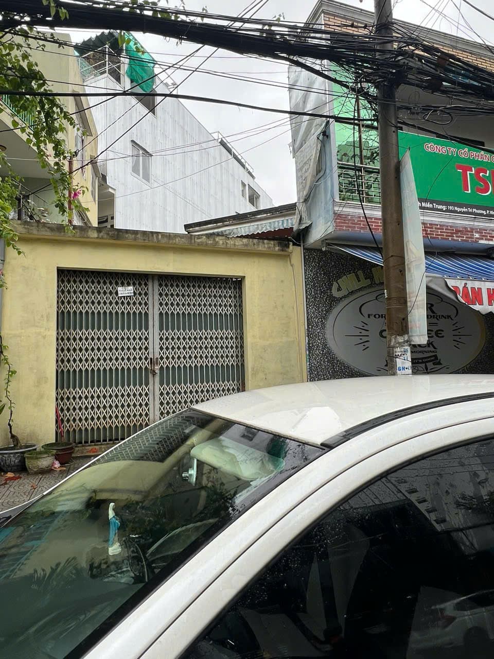 Nhà 2 tầng đường Nguyễn Tri Phương, quận Hải Châu, diện tích 180m2, phù hợp kinh doanh