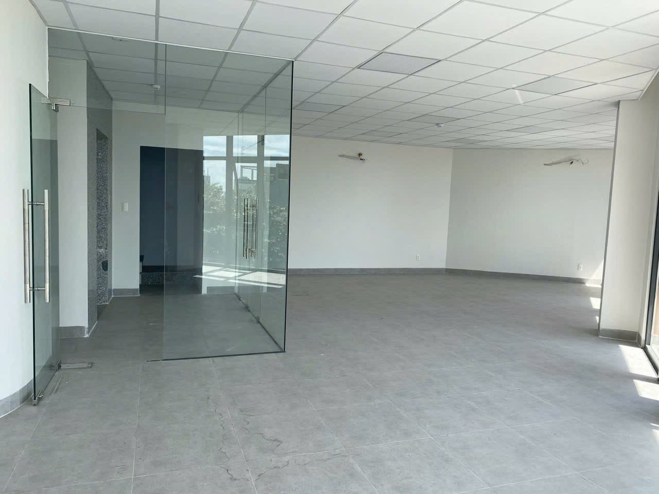 Cho thuê văn phòng 130m2 mỗi tầng tại Lê Đình Lý, quận Thanh Khê, Đà Nẵng