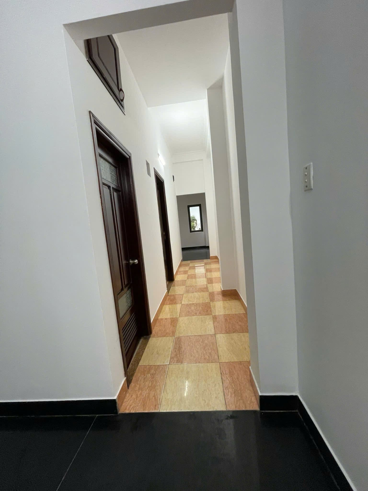 Nhà nguyên căn 3 tầng đường Chi Lăng  - Ảnh 2