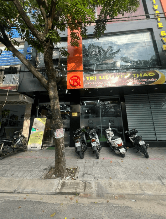 Nhà 4 tầng có thang máy đường Nguyễn Thị Minh Khai, phù hợp kinh doanh