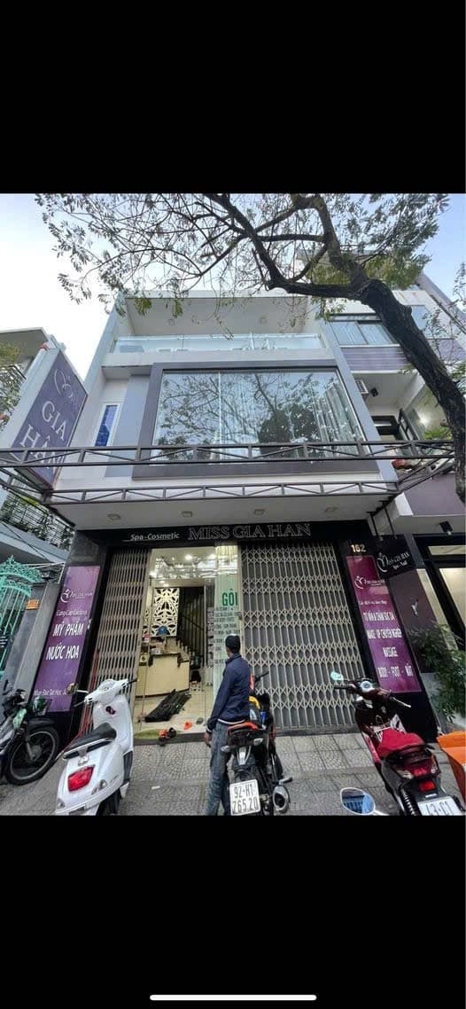 Nhà nguyên căn 3 tầng đường Huỳnh Thúc Kháng