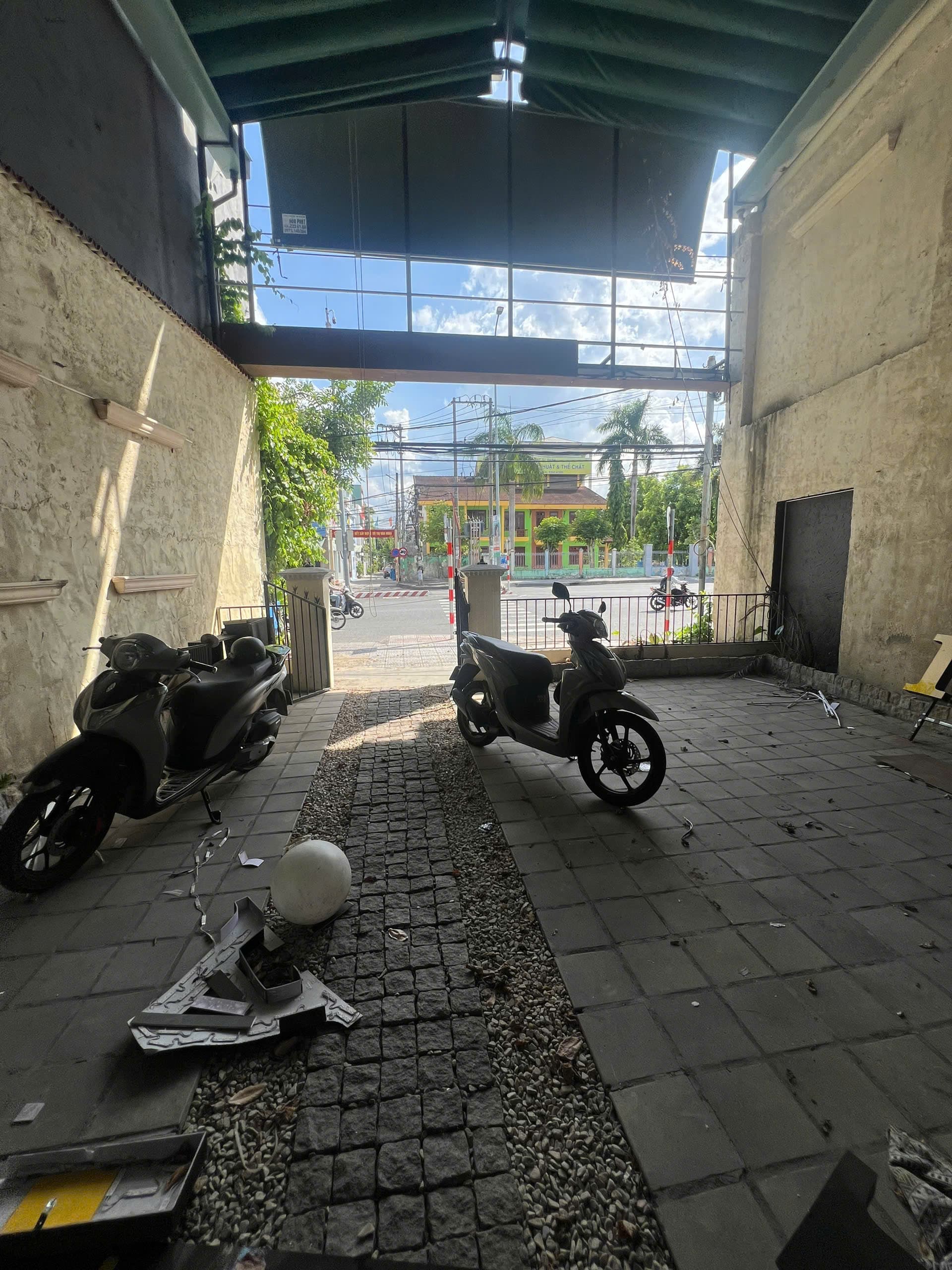 Nhà sân vườn đường Tôn Đức Thắng