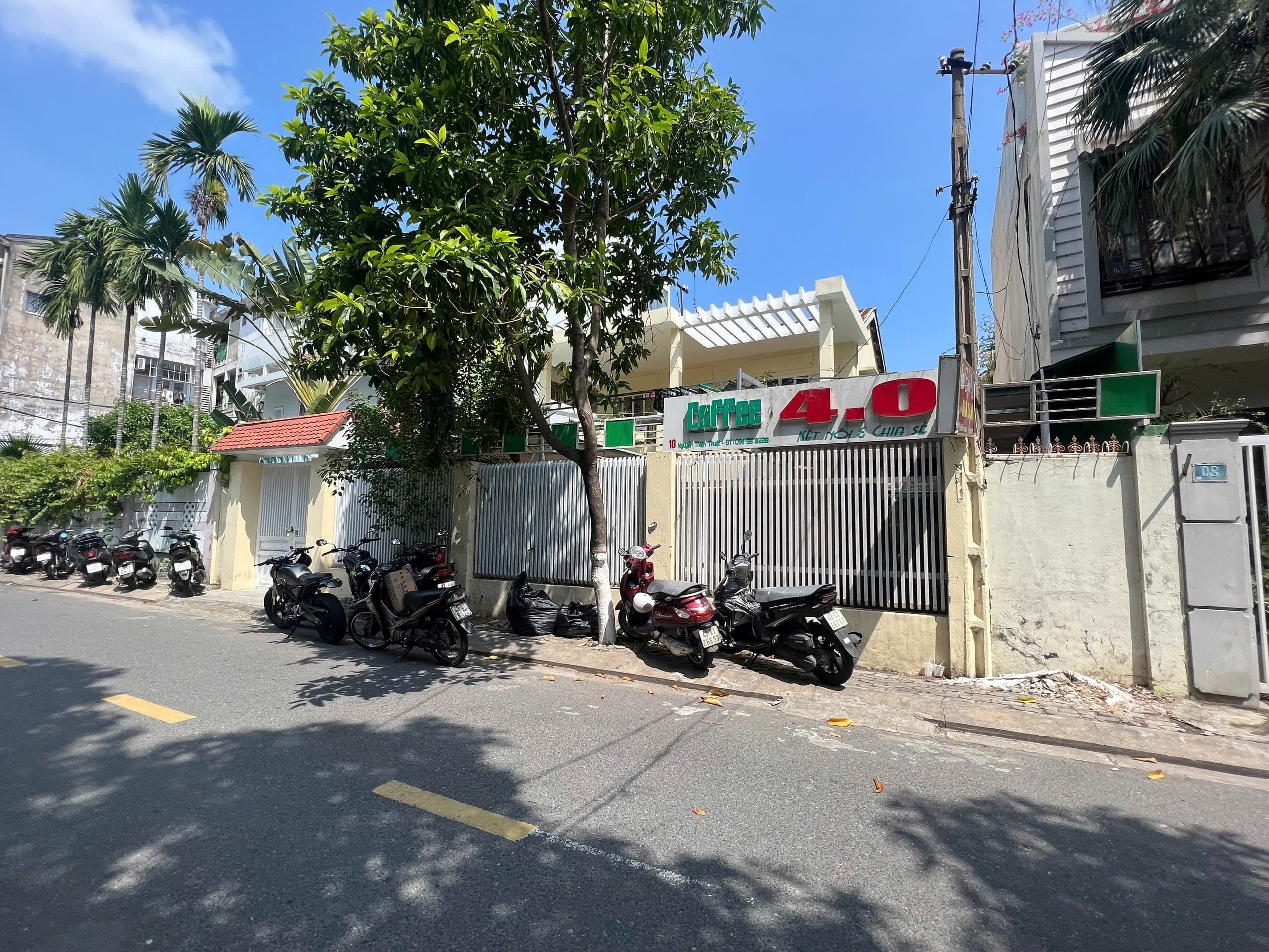 Nguyên căn 2 tầng sân vườn đường Nguyễn Thiện Thuật