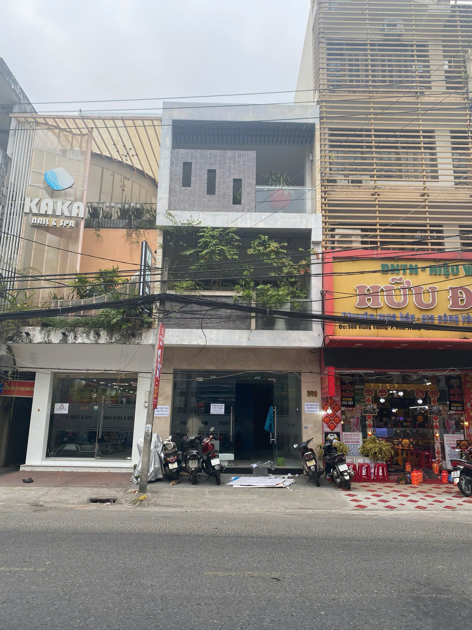 Nhà nguyên căn 3 tầng đường Hùng Vương