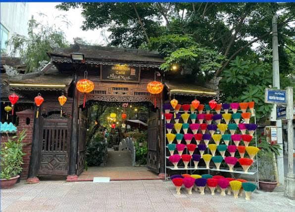 Mặt bằng kinh doanh  2 mặt tiền phù hợp cafe, nhà hàng, tour