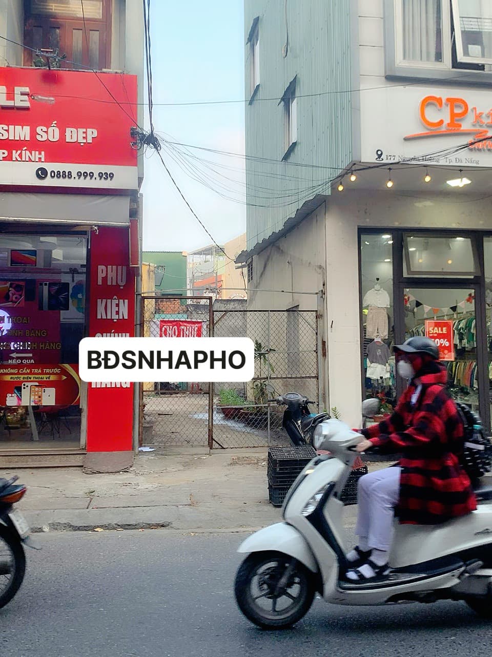 Mặt bằng đất trống 255m2 tại Nguyễn Hoàng, quận Hải Châu, phù hợp kinh doanh