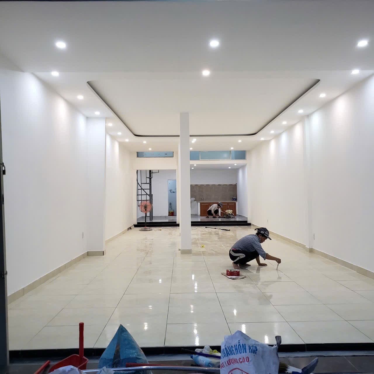 Nhà nguyên căn Huỳnh Ngọc Huệ cấp 4 có gác lửng đường , diện tích 100m2