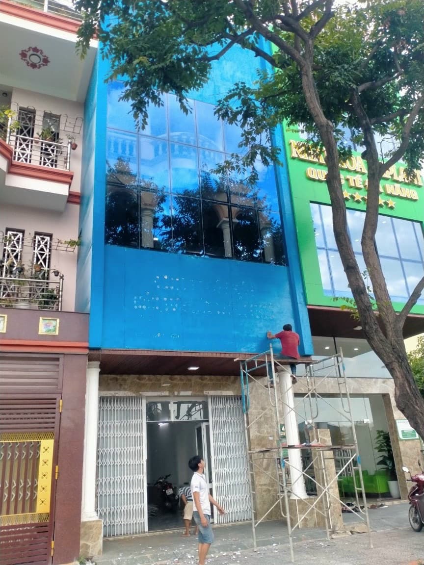 Nhà nguyên căn 4 tầng đường 2 tháng 9, gần Phước Đăng Lợi, diện tích 125m²