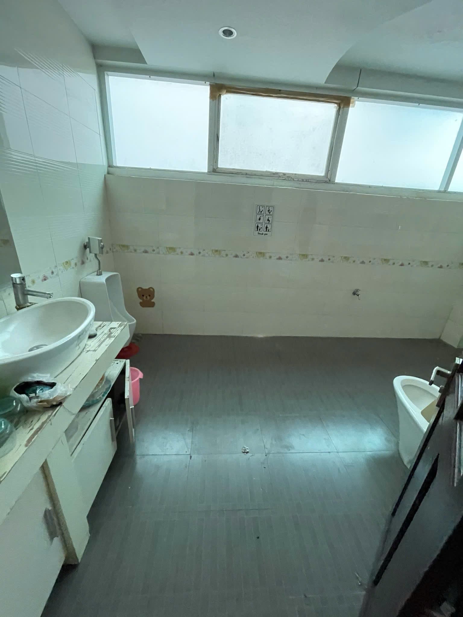 Nhà nguyên căn 3 tầng đường 2 tháng 9, quận Hải Châu, diện tích 144m² - Ảnh 8