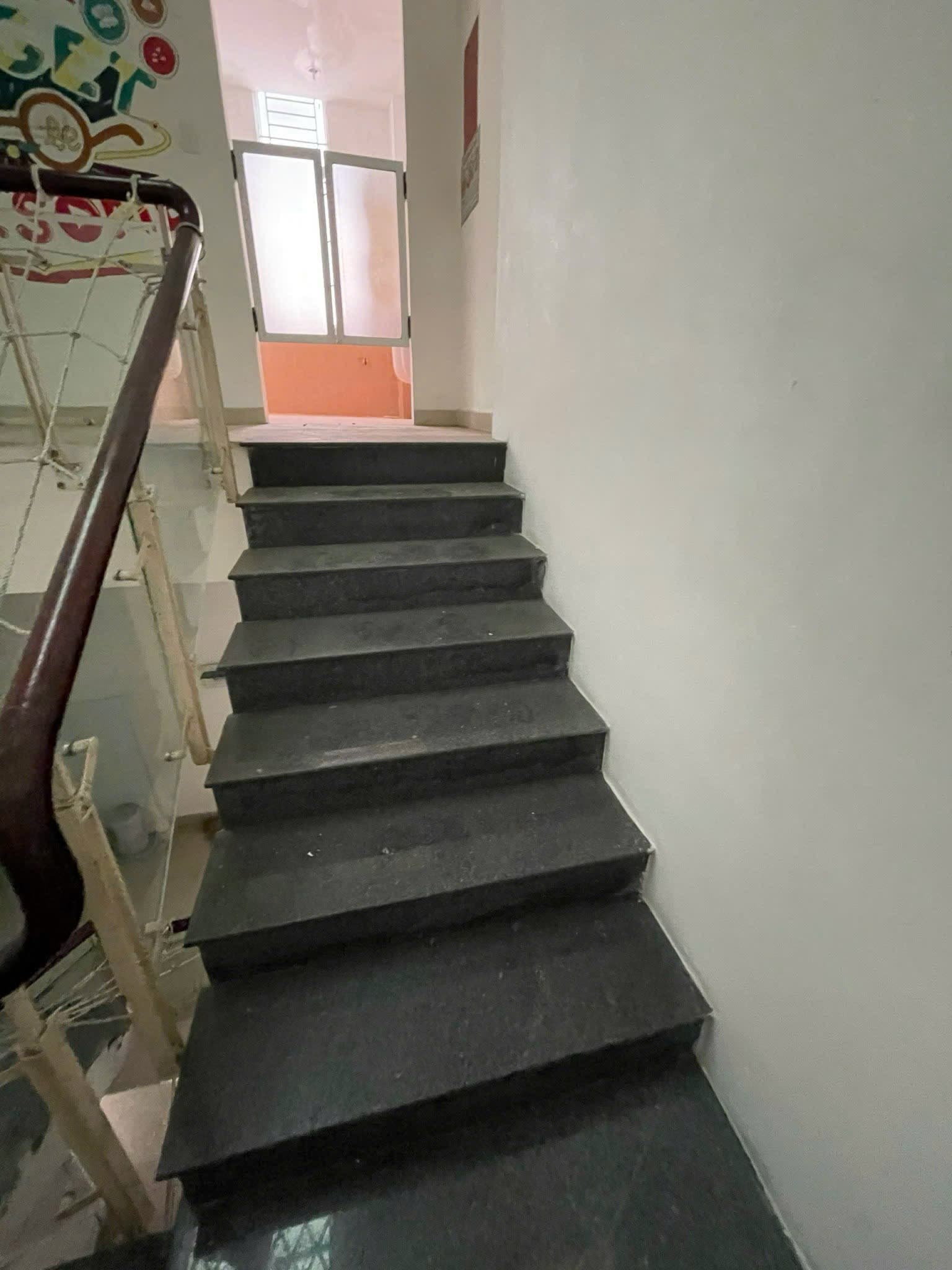 Nhà nguyên căn 3 tầng đường 2 tháng 9, quận Hải Châu, diện tích 144m² - Ảnh 9