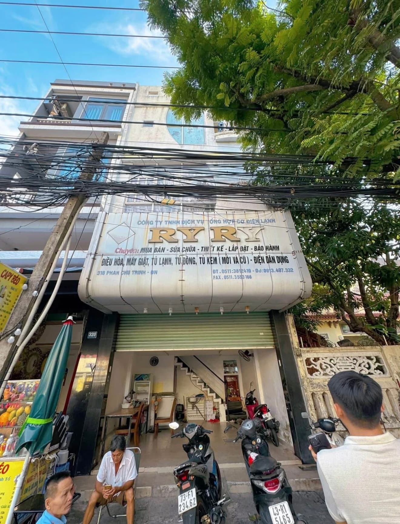 Nhà nguyên căn 3 tầng rưỡi đường Phan Châu Trinh, diện tích 30m2 mỗi tầng, phù hợp kinh doanh