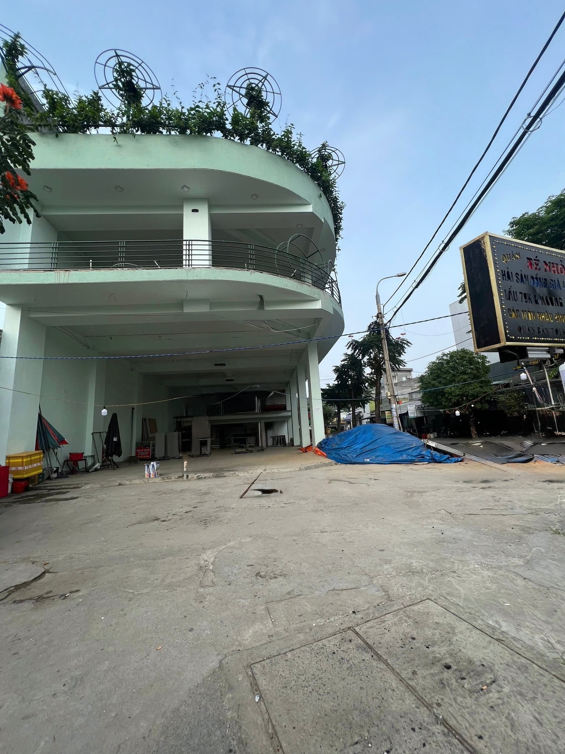 Mặt bằng kinh doanh 2 mặt tiền tại Ninh Tốn, diện tích 350m2, phù hợp cà phê