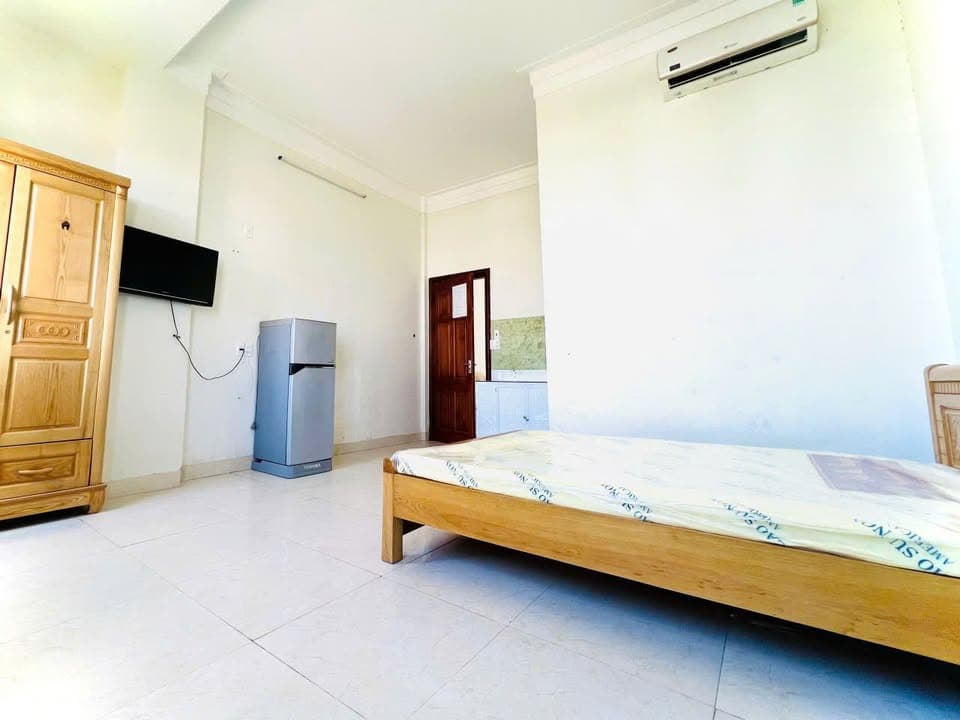 Khách sạn 10 phòng tại Trần Quốc Hoàn, diện tích 100m², phù hợp lưu trú  - Ảnh 3