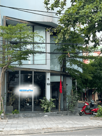 Nhà 3 tầng 130m2 mặt tiền góc đường 3 Tháng 2 - Xuân Diệu, phù hợp kinh doanh và cà phê