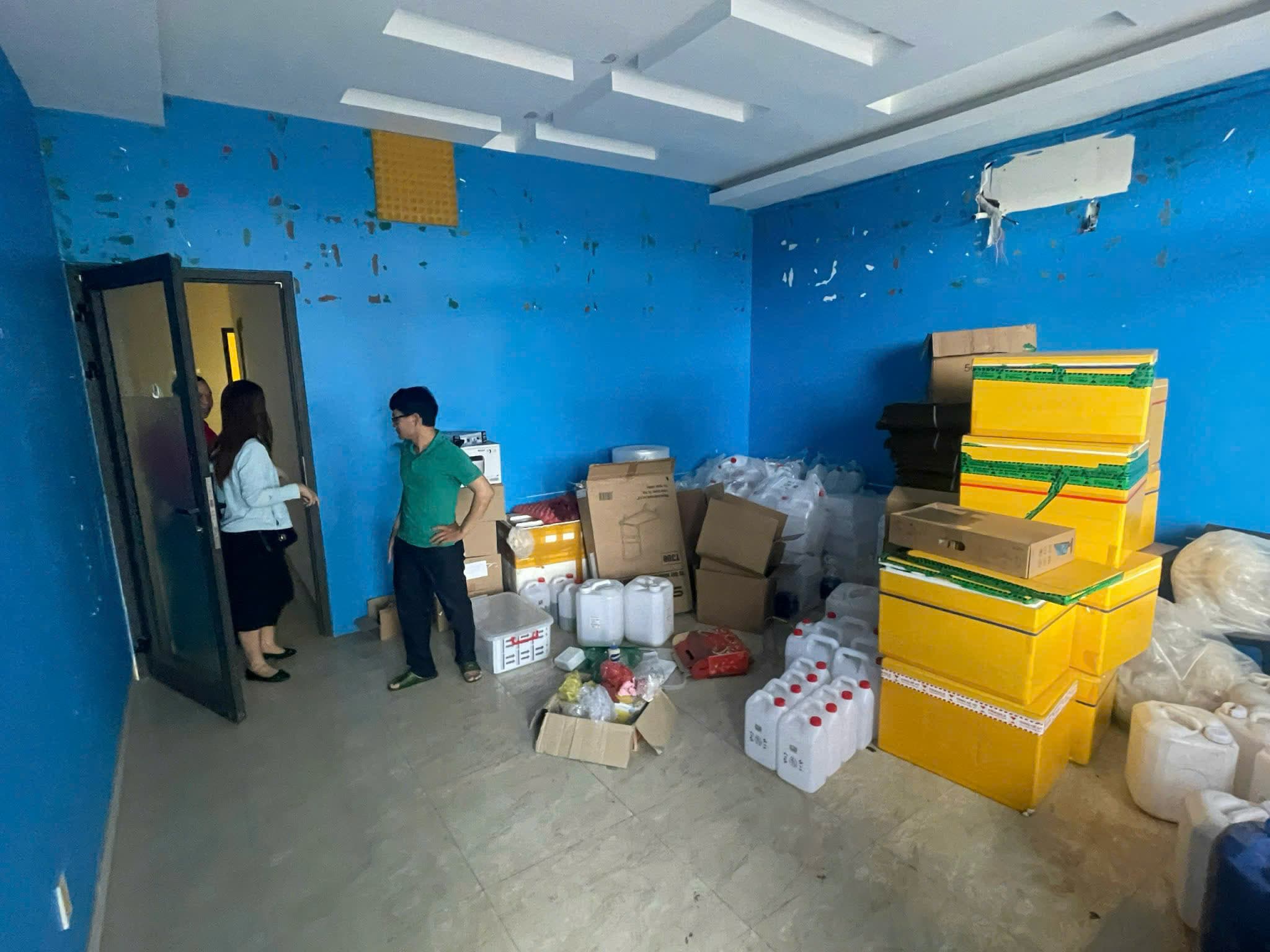 Nhà ở 3 tầng đường Võ Chí Công, diện tích gần 800m2 sử dụng