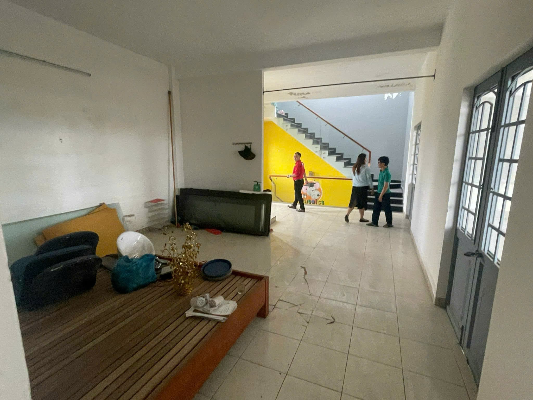 Nhà ở 3 tầng đường Võ Chí Công, diện tích gần 800m2 sử dụng - Ảnh 5