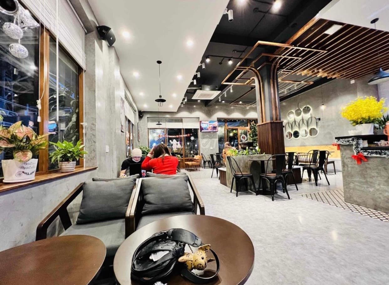 Mặt bằng kinh doanh 150m2 tại Nguyễn Đức Trung, phù hợp mở quán cà phê