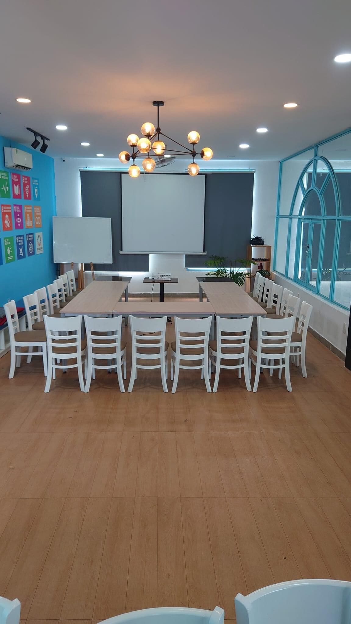 Mặt bằng kinh doanh 2 tầng trên đường Võ Nguyên Giáp, diện tích 1200m2