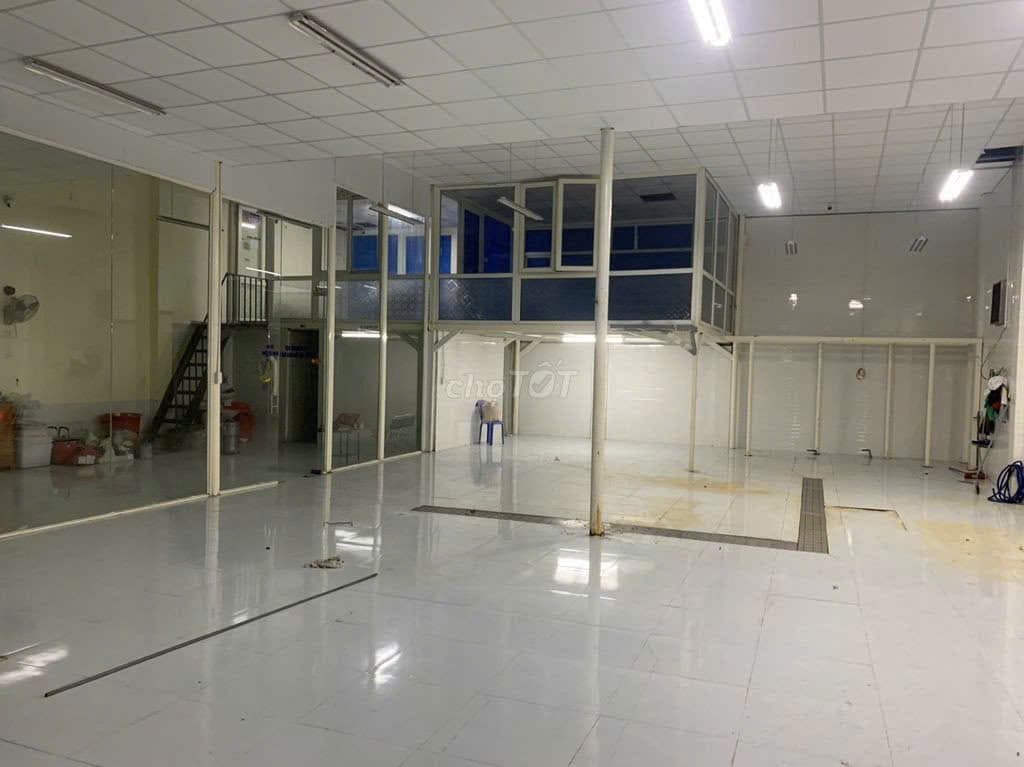 Văn phòng và kho 250m2 đường Lê Trọng Tấn, quận Cẩm Lệ, phù hợp kinh doanh