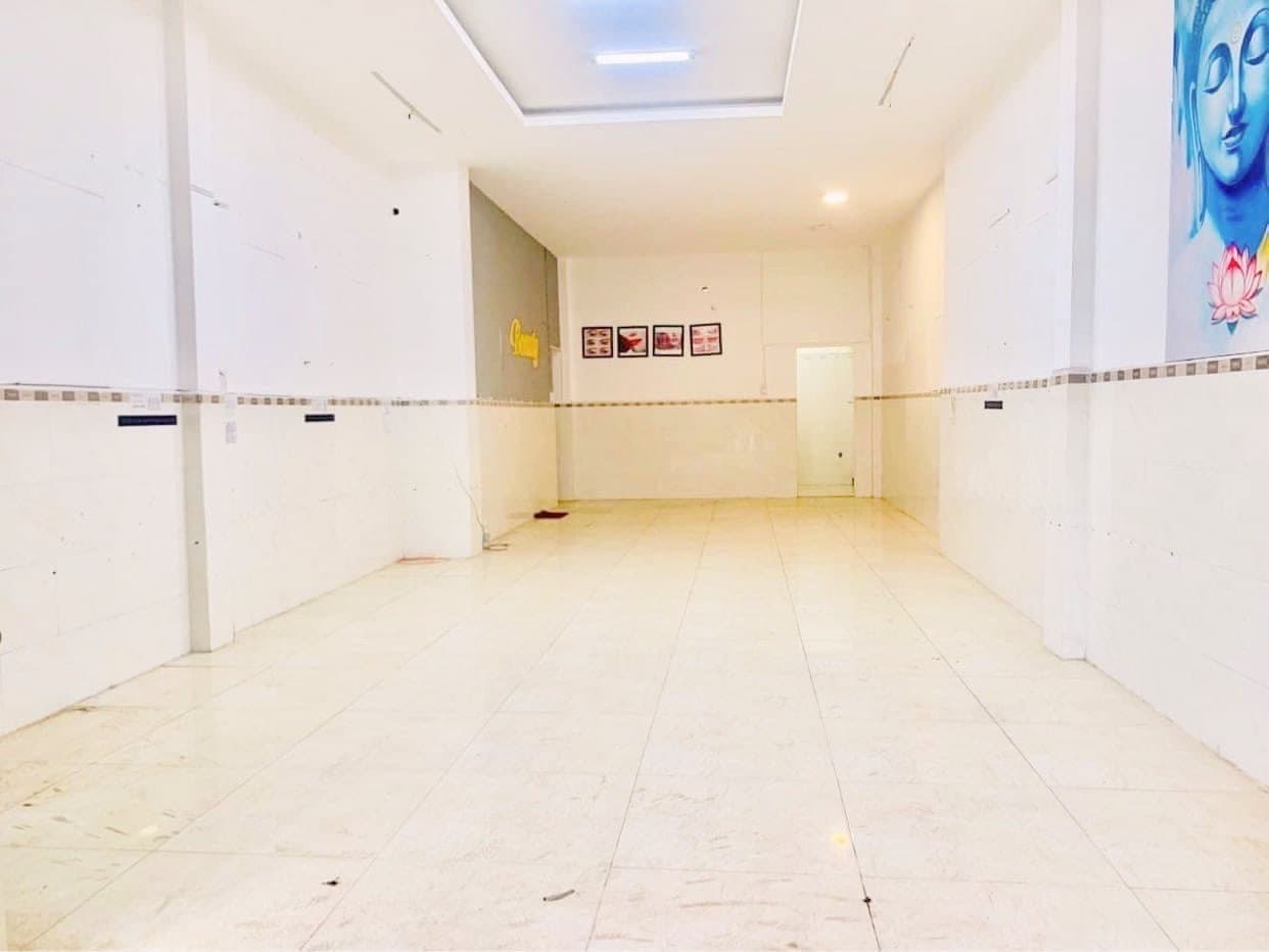 Nhà cấp 4 lề rộng 5x15m phù hợp kinh doanh tại Lê Thanh Nghị