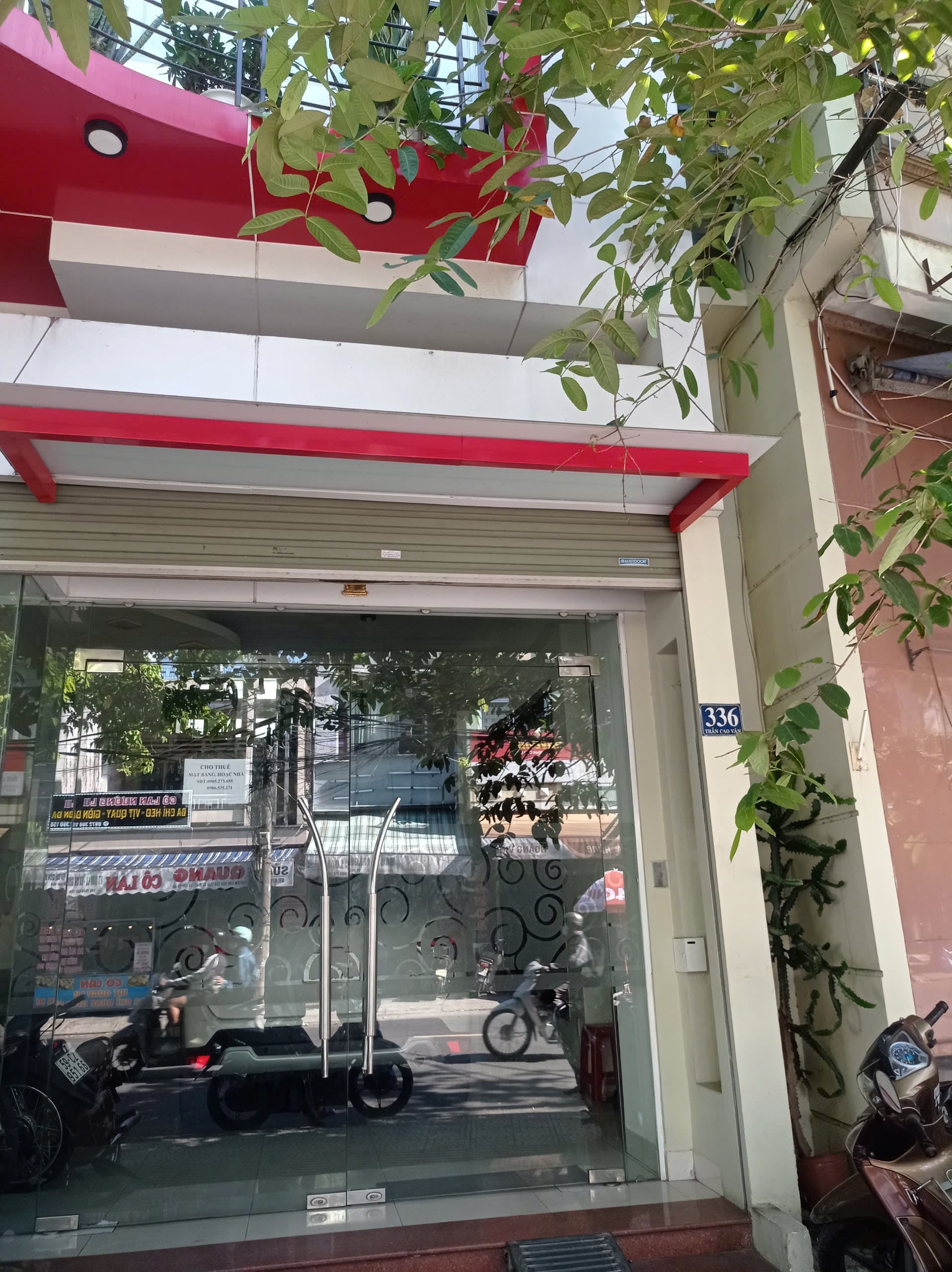 Nhà nguyên căn 4 tầng đường Trần Cao Vân, hướng Nam, phù hợp thuê mặt bằng kinh doanh gàn ngã 4 đống đúc