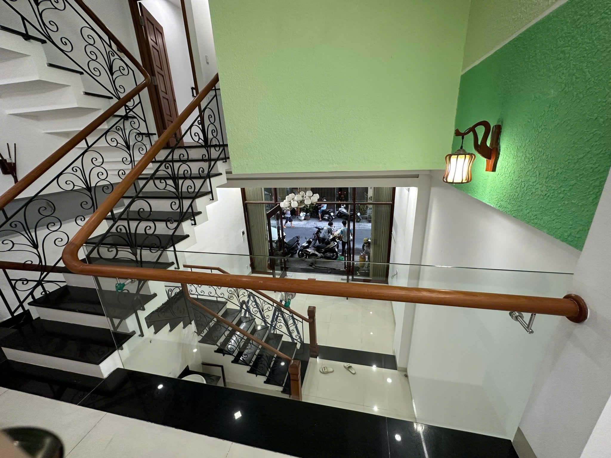 Nhà nguyên căn 4 tầng mặt tiền đường Bàu Hạc 8, diện tích sử dụng 210m2 - Ảnh 5