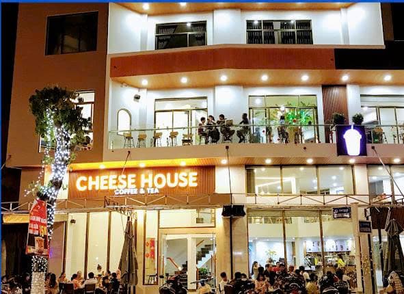 Nhà nguyên căn 3 tầng 2 mặt tiền Cách Mạng Tháng Tám