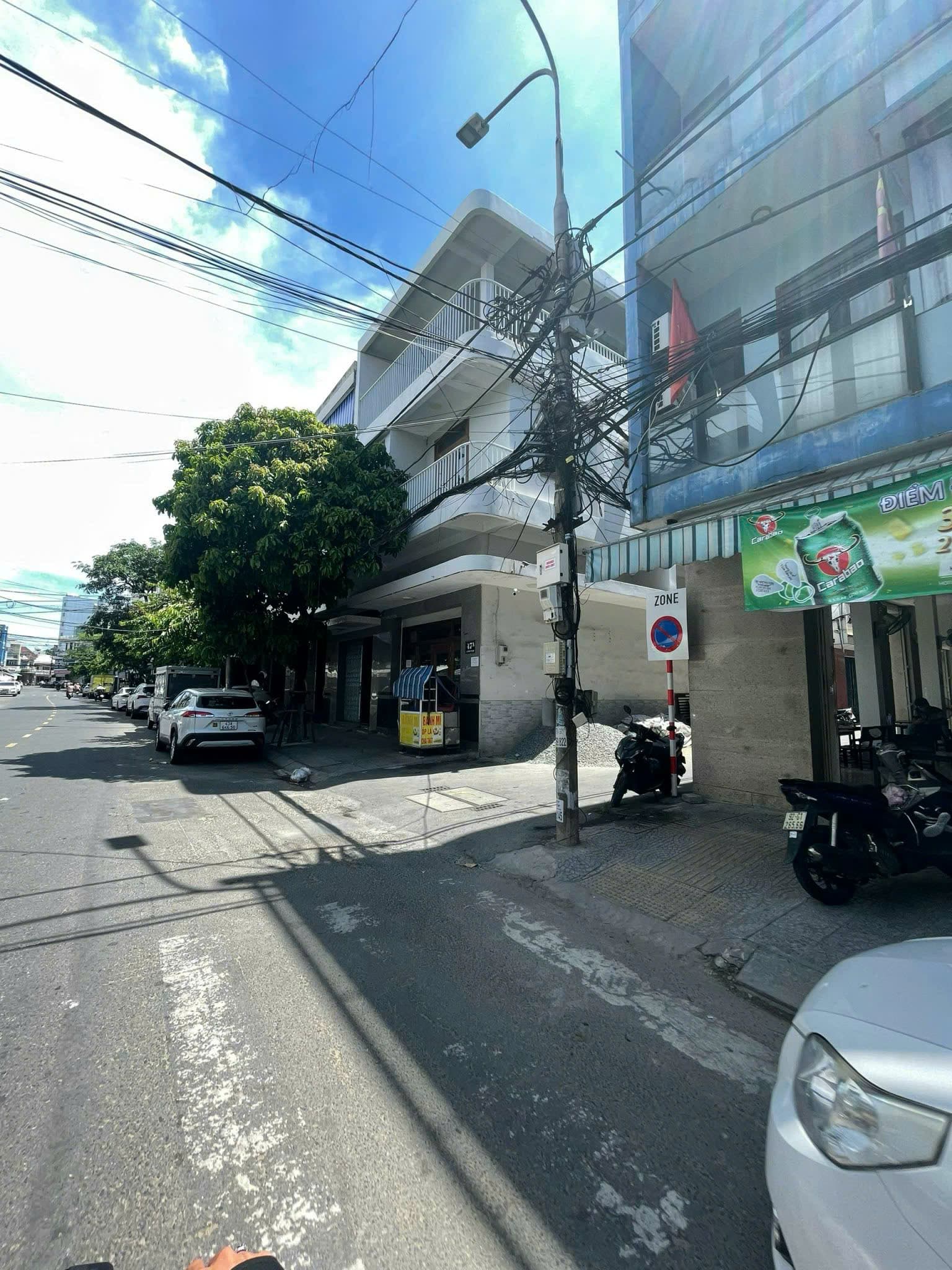 Nhà nguyên căn 3 tầng lô góc tại Lê Đình Thám, quận Hải Châu, diện tích 90m2