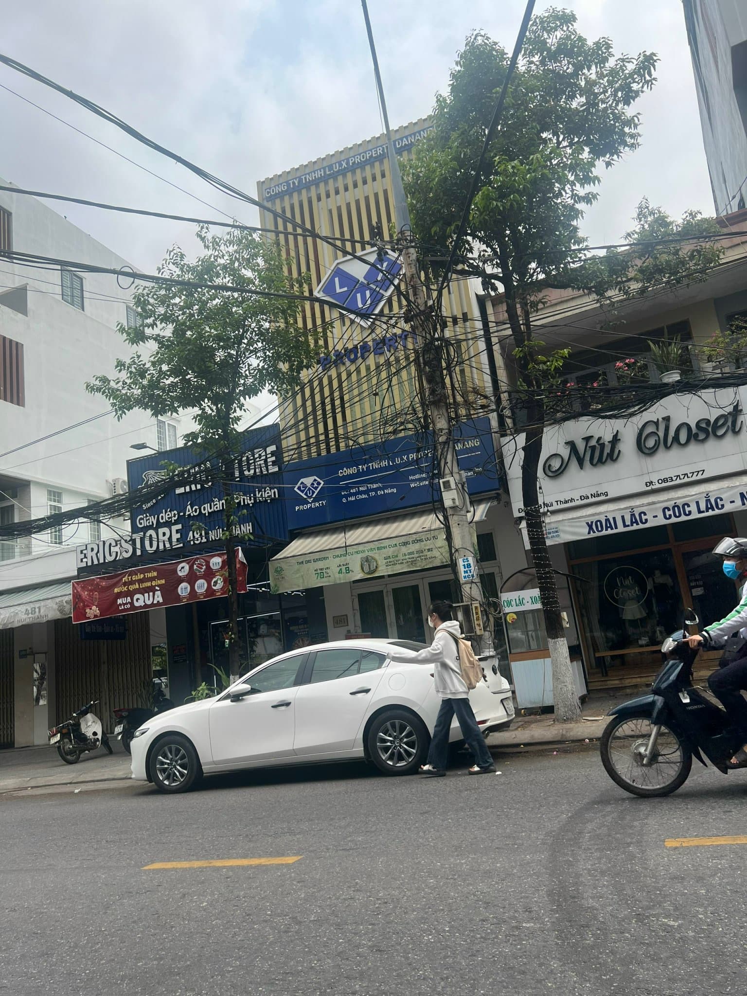Nhà 3 tầng tại Núi Thành, diện tích 100m2, phù hợp để ở hoặc kinh doanh