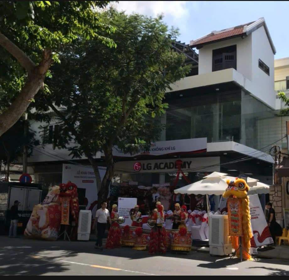 Nguyên căn 3 tầng đường Nguyễn Thị Minh Khai ngang 21m