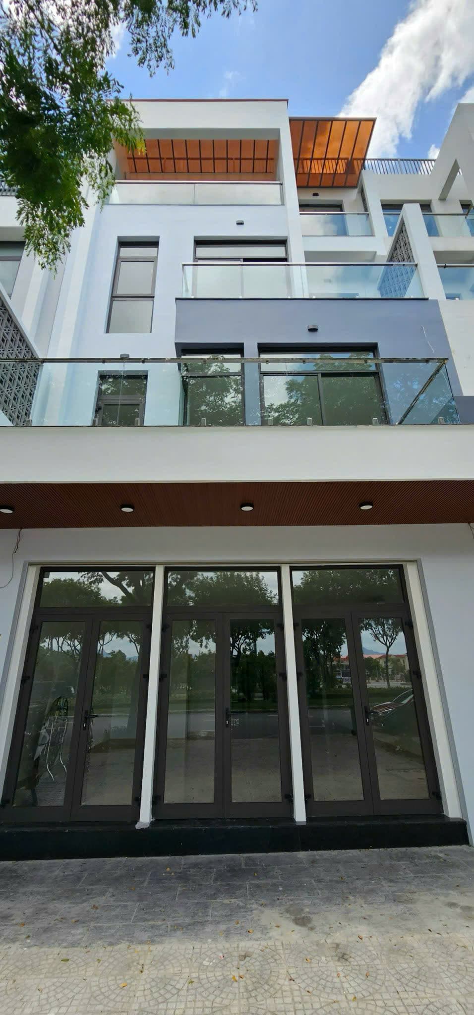 Căn Shophouse 4 tầng tại Nguyễn Sinh Sắc, Liên Chiểu, diện tích 140m2, phù hợp kinh doanh lâu dài