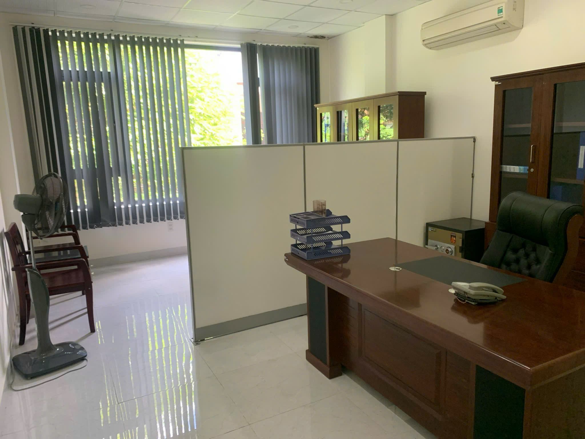 Nhà nguyên căn 3 tầng đường Lê Quý Đôn, phù hợp làm văn phòng
