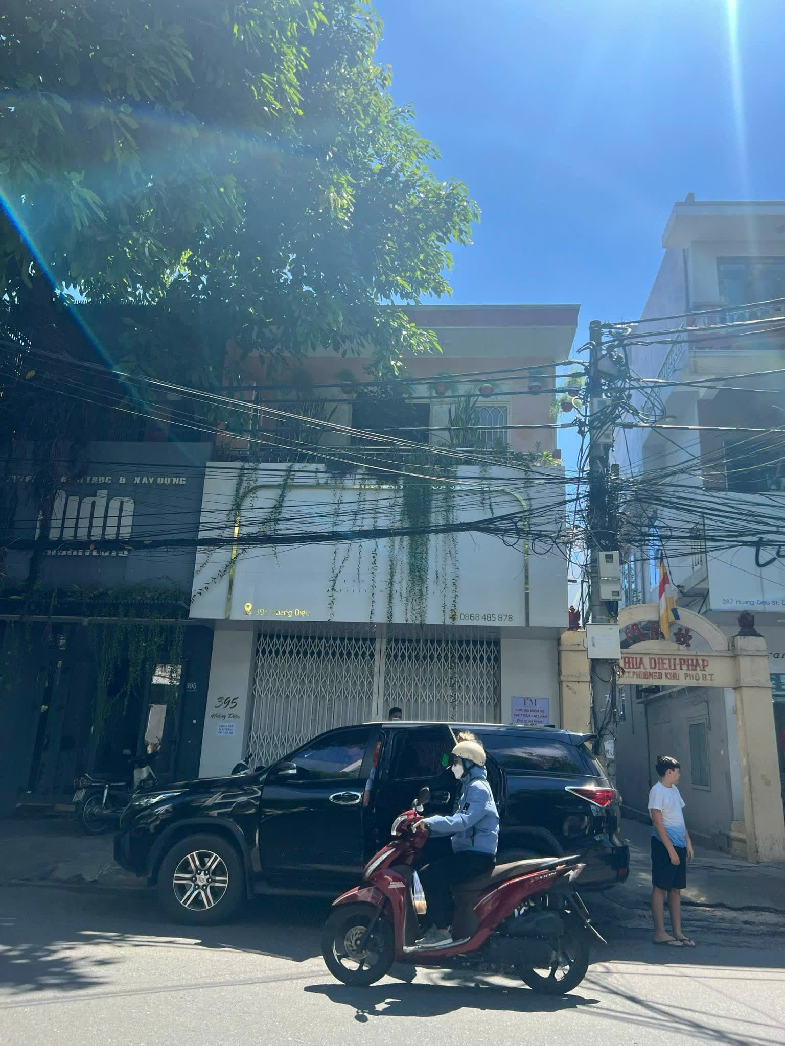 Nhà nguyên căn mặt tiền 6m tại Hoàng Diệu, Hải Châu, diện tích sử dụng đa tầng