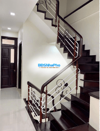 Nhà nguyên căn 4 tầng đường Hoàng Diệu, Hải Châu, diện tích 152m2, phù hợp kinh doanh và spa