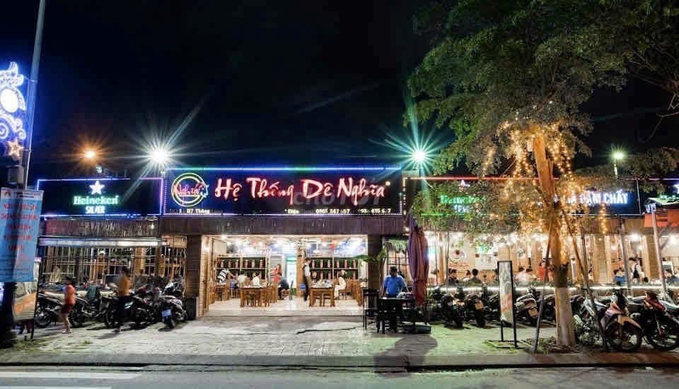 Đất mặt tiền lô B7 Thăng Long 300m² thuận tiện kinh doanh nhà hàng quán nhậu