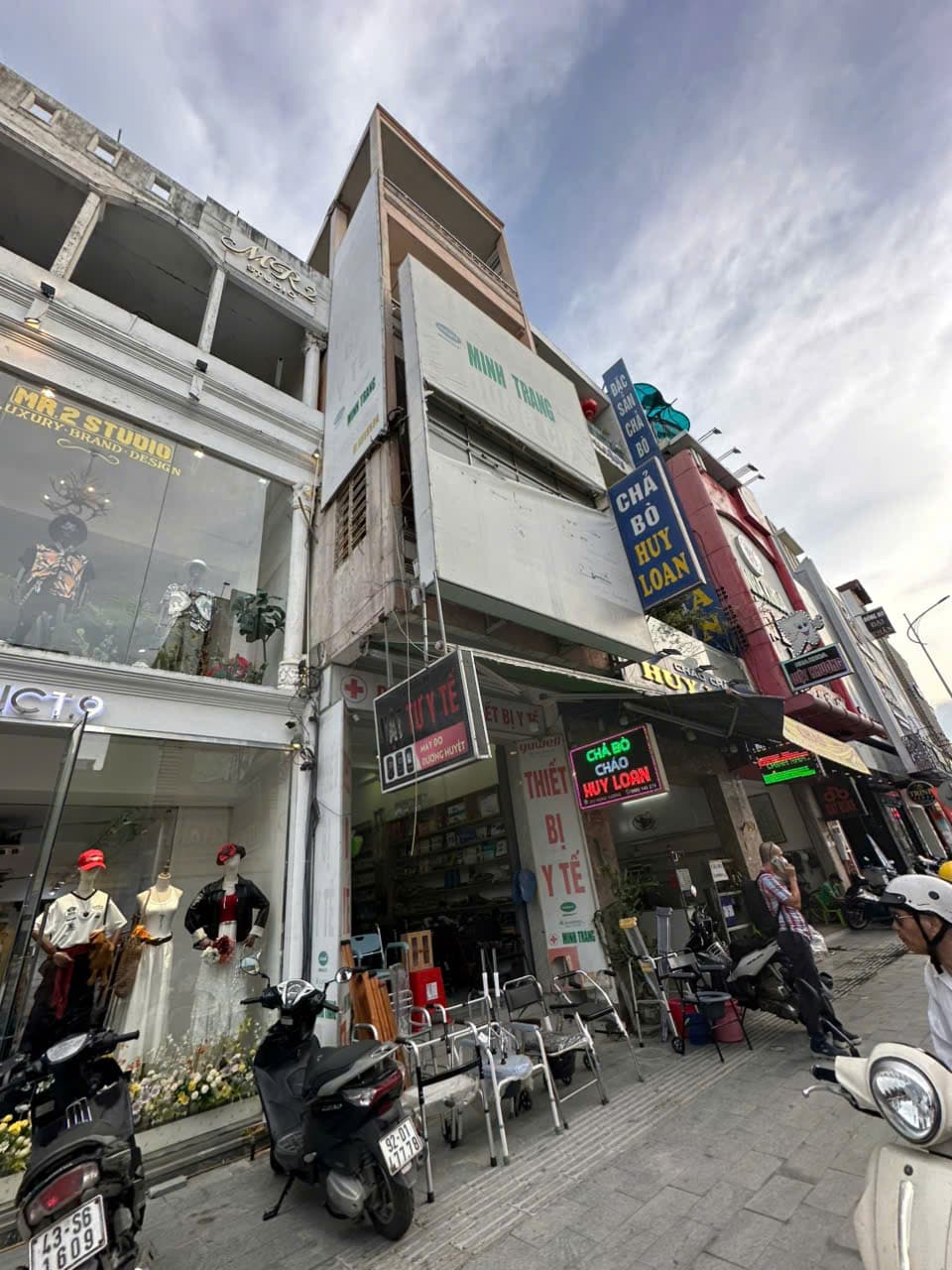 Nhà nguyên căn 3 tầng đường Hùng Vương, diện tích 50m2, phù hợp kinh doanh