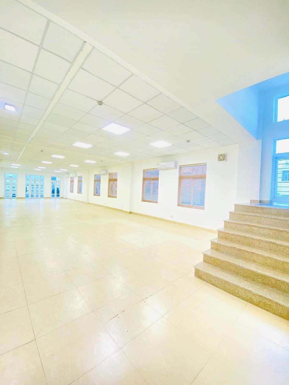 Cho thuê văn phòng tầng 3 và 5 tại Hoàng Văn Thụ, diện tích linh hoạt