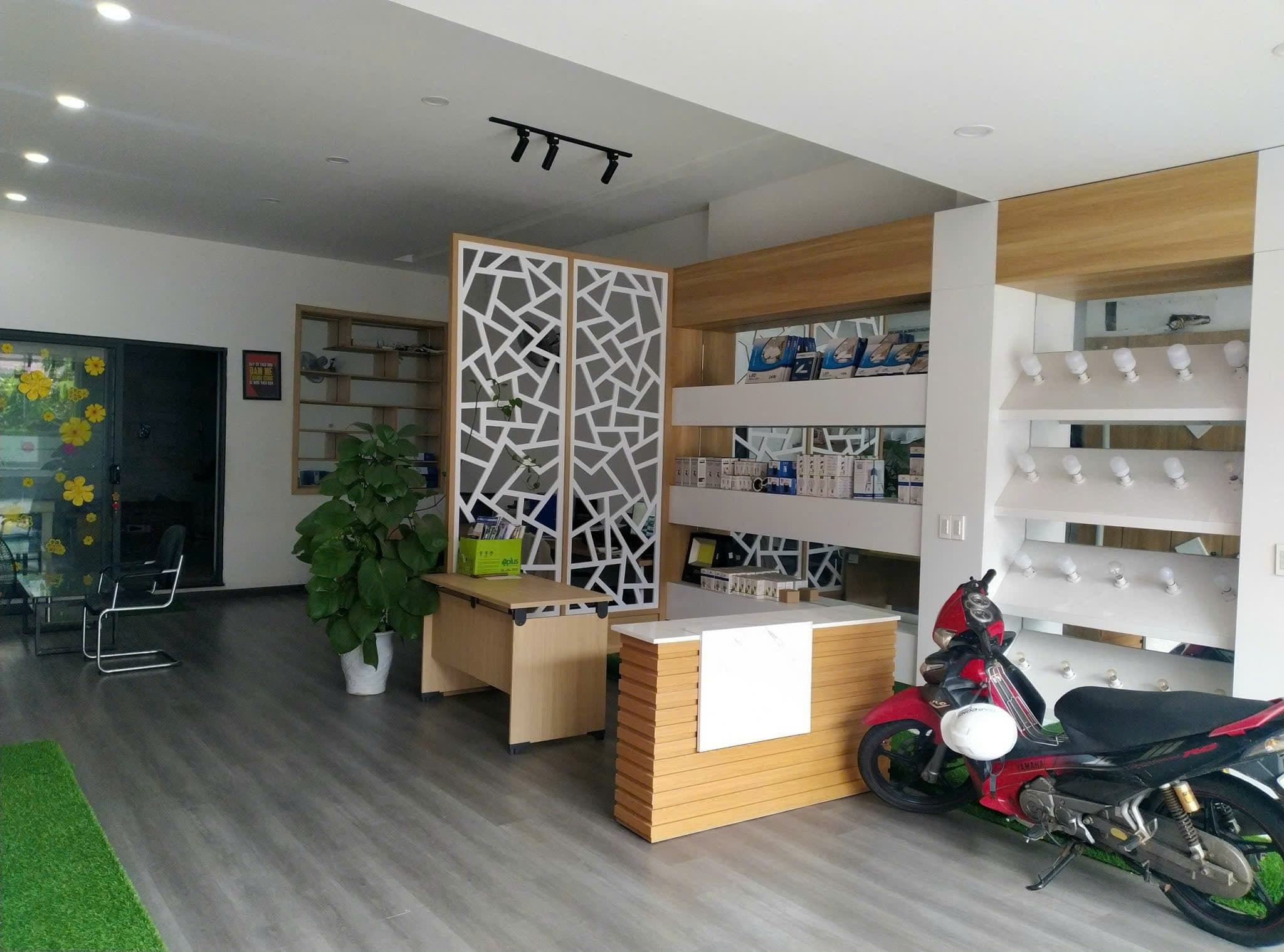 Mặt bằng kinh doanh tầng 1 tại Hoàng Hoa Thám, diện tích 84m2, phù hợp văn phòng và spa