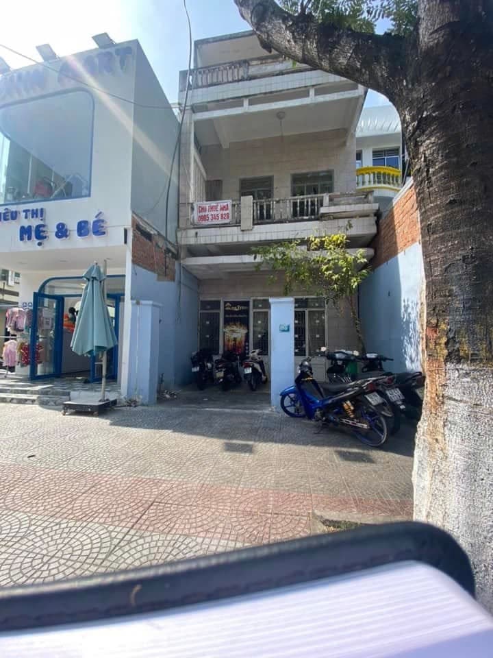 Nhà nguyên căn 2 tầng đường Nguyễn Văn Thoại, diện tích 110m2, phù hợp kinh doanh
