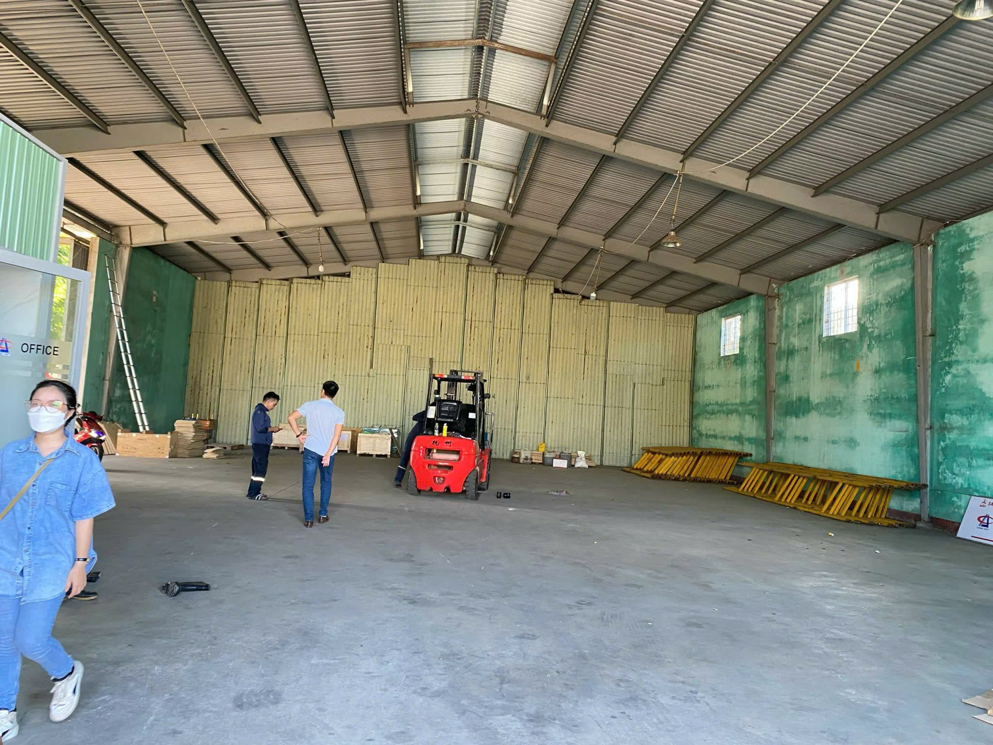 Kho bãi 500m2 gần bến xe Hoà Khánh, phù hợp lưu trữ hàng hóa