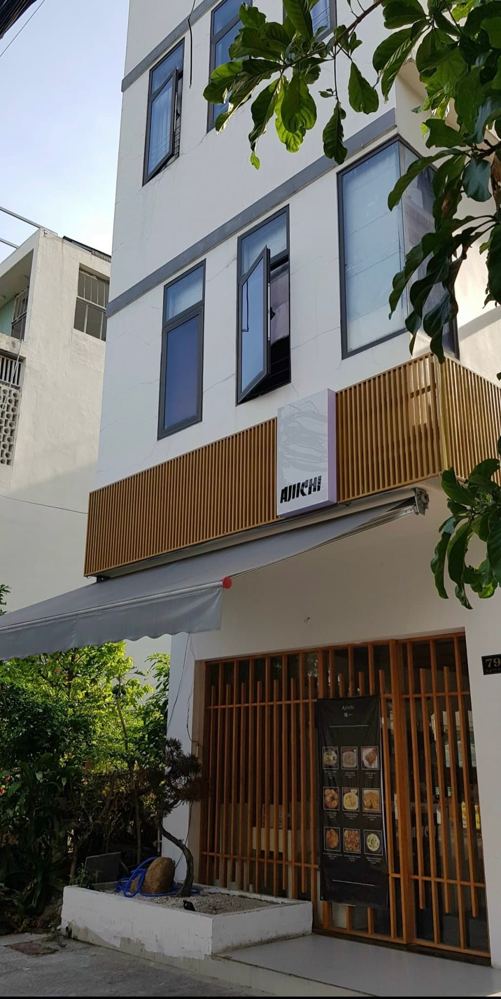 Mặt bằng kinh doanh 2 tầng tại Lê Quang Đạo, diện tích 90m2 mỗi tầng