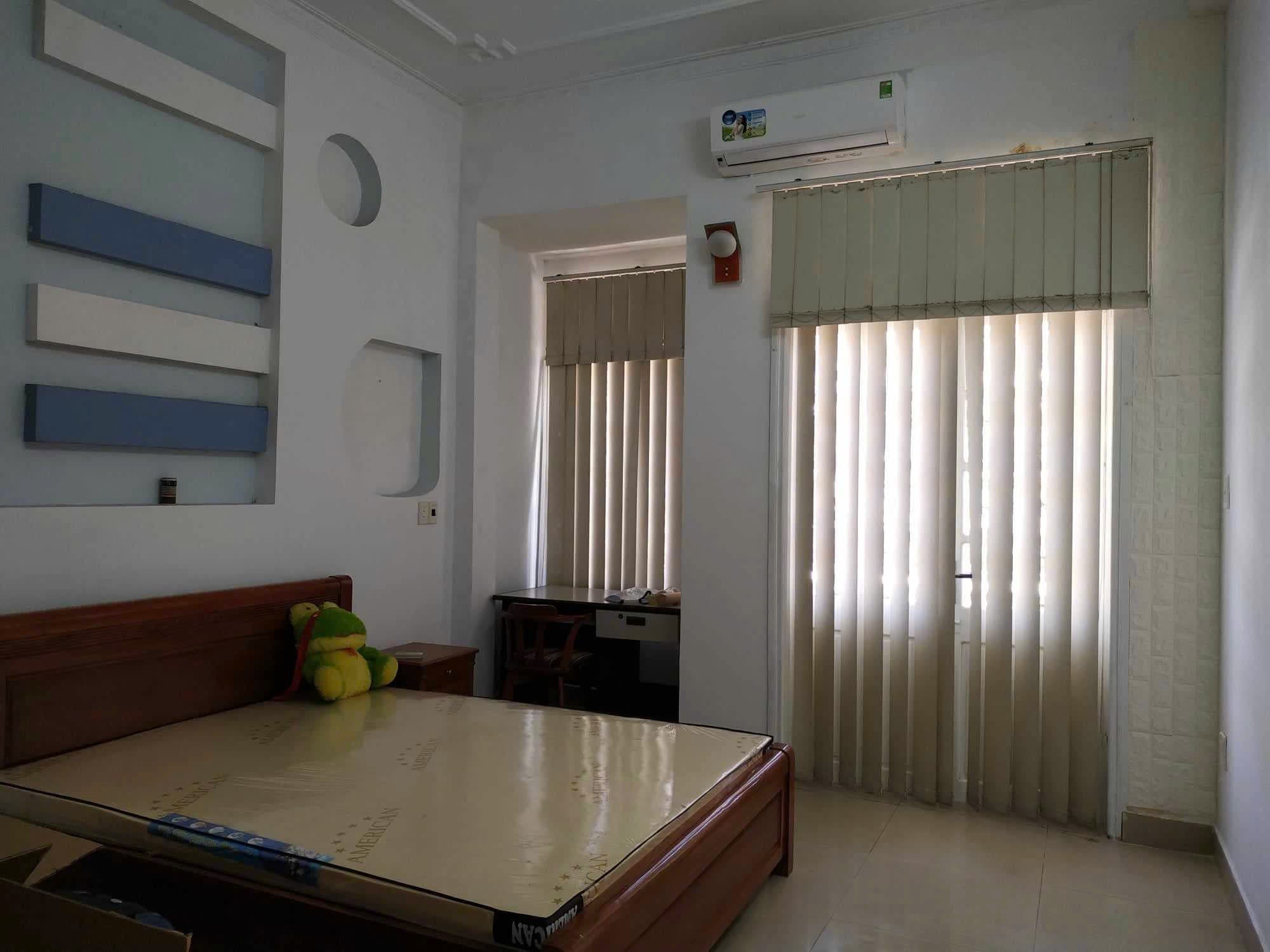 Nhà nguyên căn 3 tầng đường Ông Ích Khiêm, phù hợp kinh doanh sạch sẽ