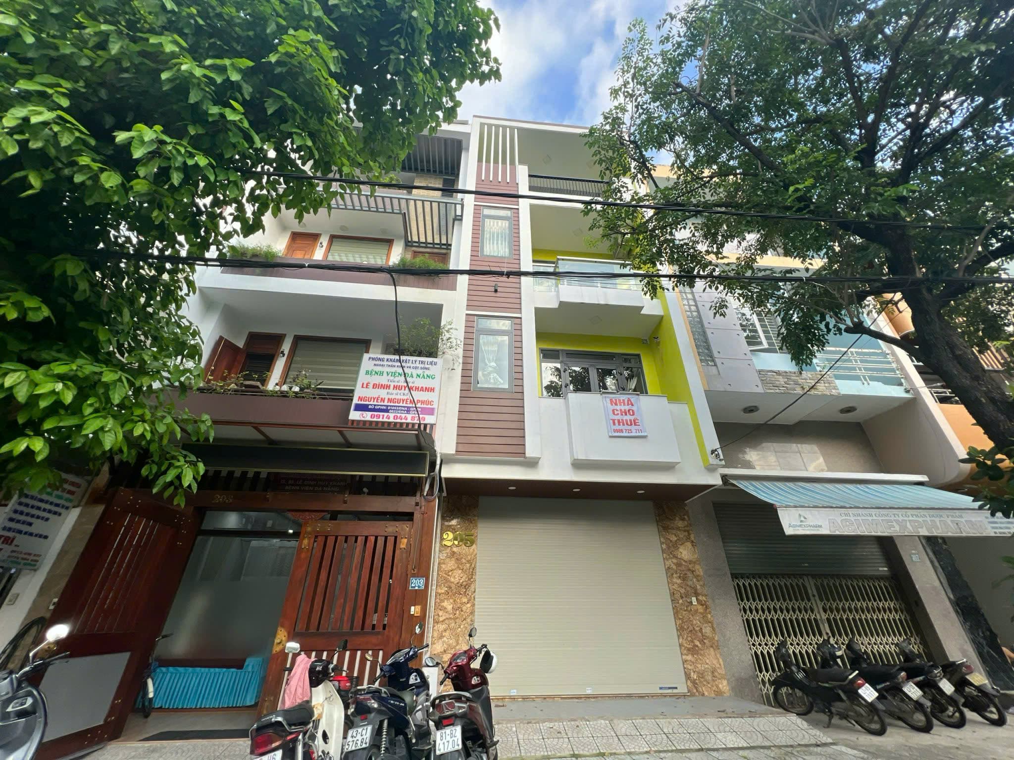 Nhà nguyên căn 4 tầng đường Huỳnh Tấn Phát, diện tích 100m², phù hợp kinh doanh và văn phòng