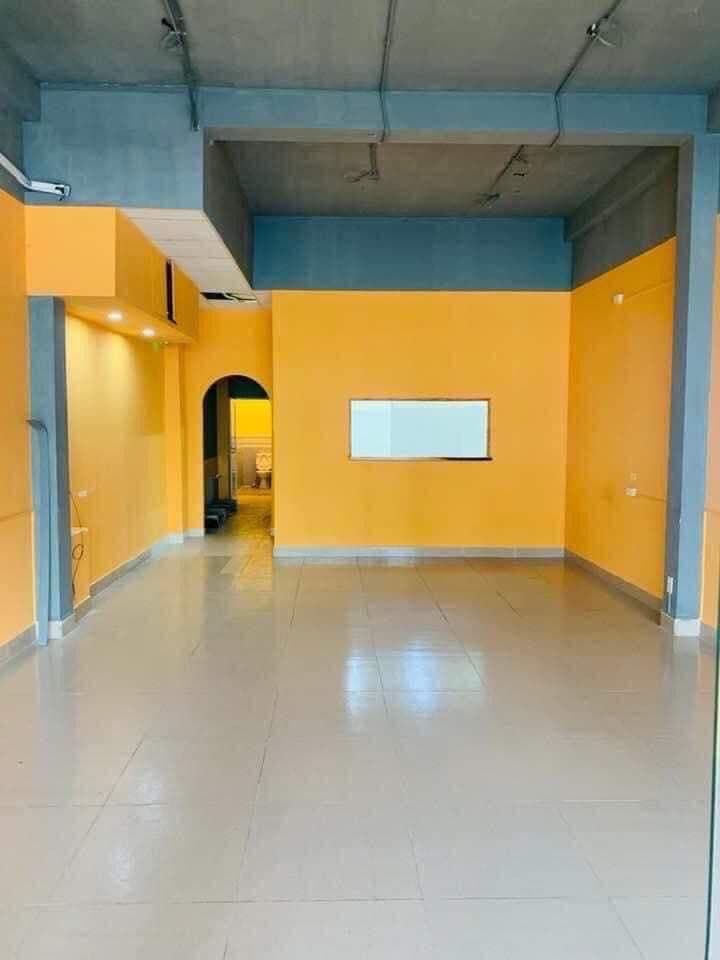 Mặt bằng kinh doanh 100m² đường Trần Hưng Đạo, phù hợp mọi loại hình kinh doanh - Ảnh 2