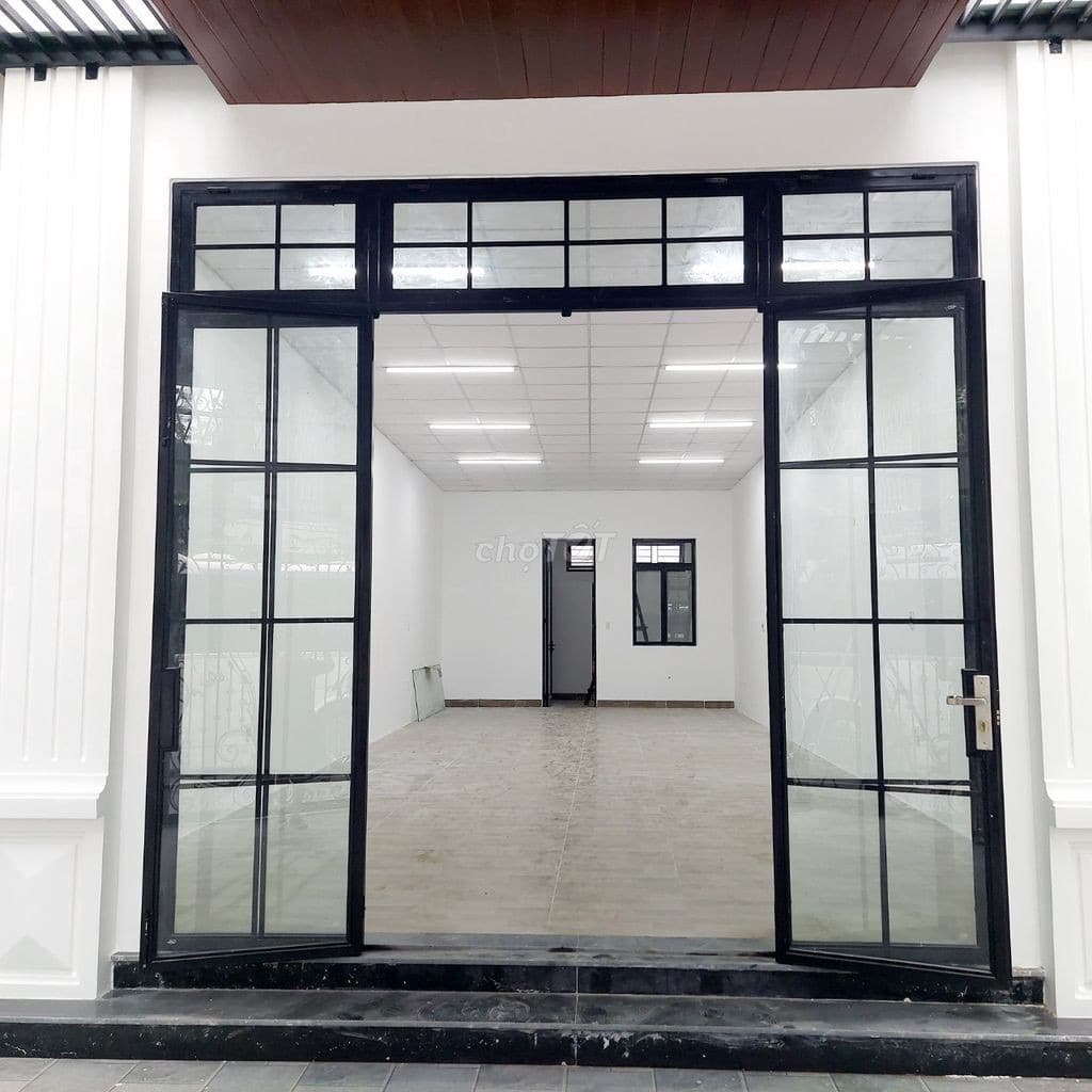 Nhà cấp 4 nguyên căn trống suốt 100m2 tại Trường Thi 1, phù hợp làm văn phòng hoặc kho hàng