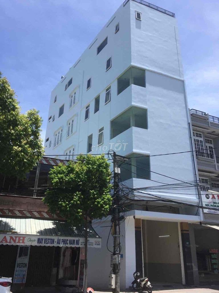 Nhà mặt tiền 7 tầng có thang máy tại Hải Phòng, diện tích 120,3m2, phù hợp ở và dịch vụ